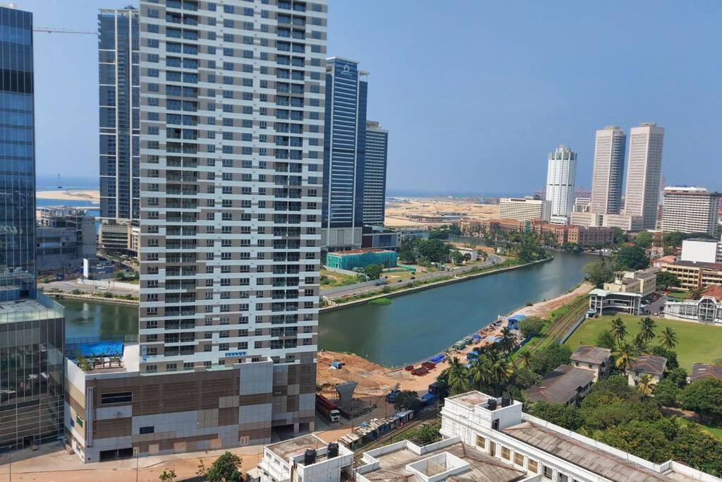 Jays Apartment - Colombo 02 At The Heart Of Convenience المظهر الخارجي الصورة