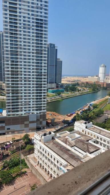 Jays Apartment - Colombo 02 At The Heart Of Convenience المظهر الخارجي الصورة