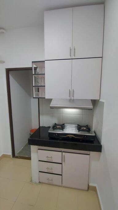 Jays Apartment - Colombo 02 At The Heart Of Convenience المظهر الخارجي الصورة